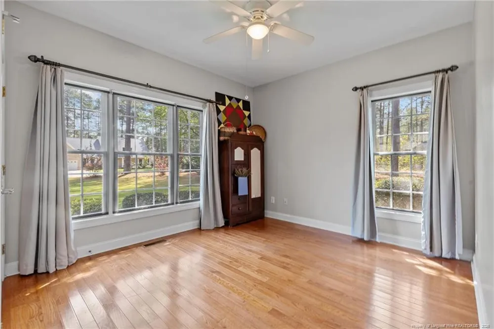 30180 E Lake Road Wagram, NC 28396