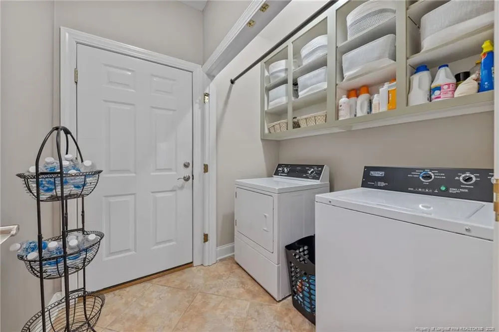 30180 E Lake Road Wagram, NC 28396