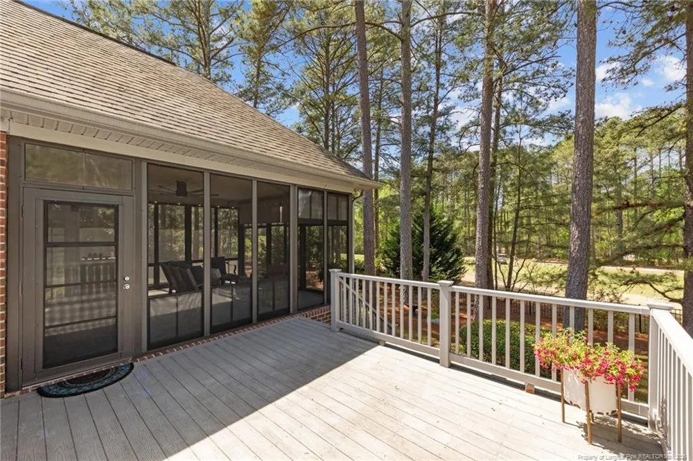 30180 E Lake Road Wagram, NC 28396