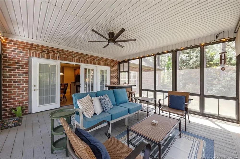 30180 E Lake Road Wagram, NC 28396