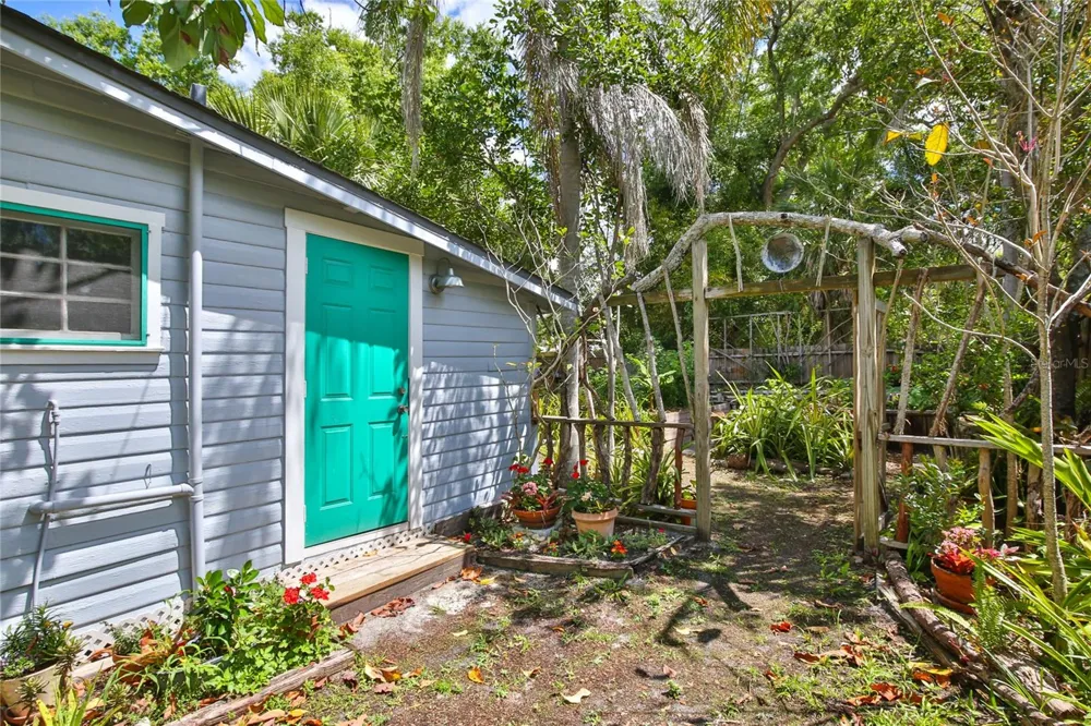 708 42ND STREET Sarasota, FL 34234