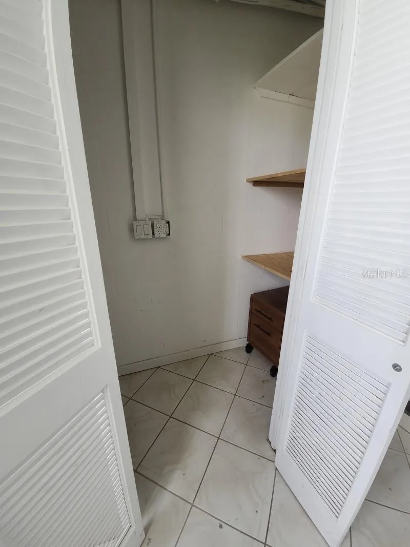 1819 SHORE DRIVE S #217 South Pasadena, FL 33707