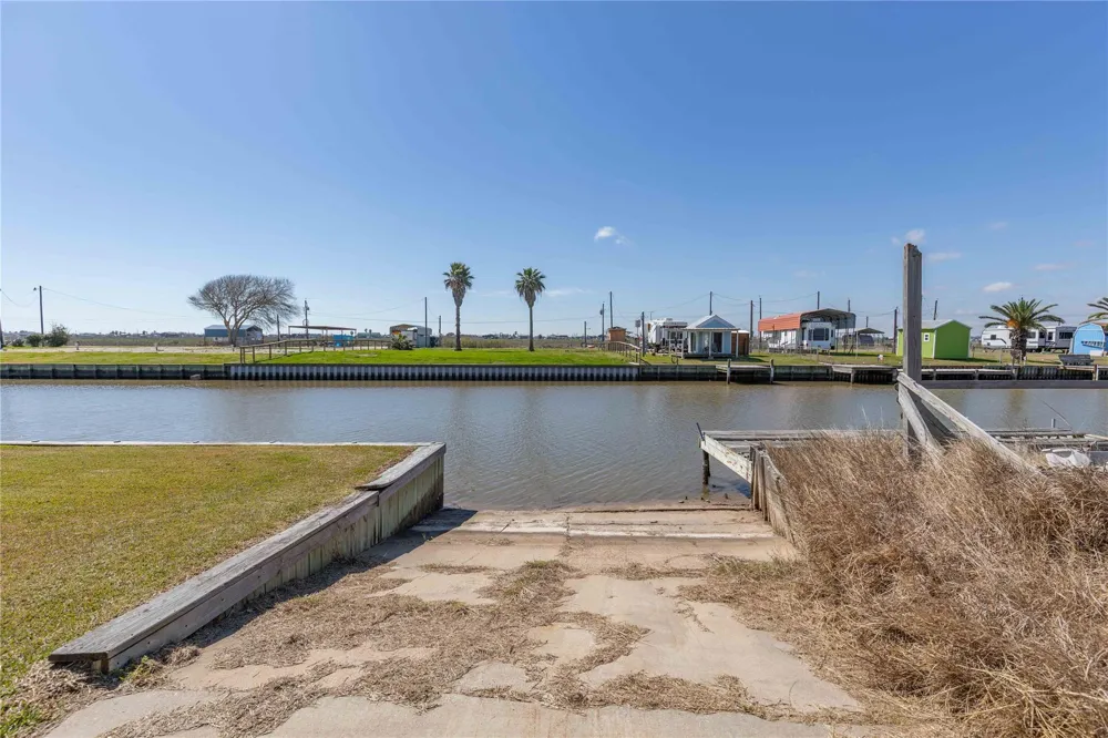8080 Highway 457 Sargent, TX 77414