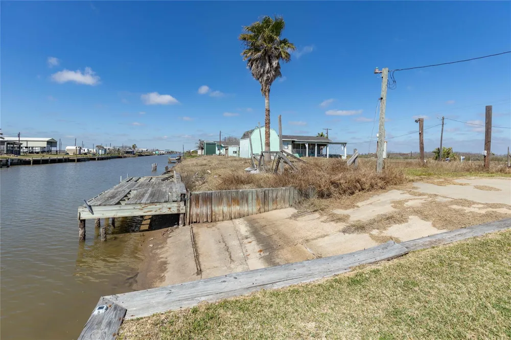 8080 Highway 457 Sargent, TX 77414