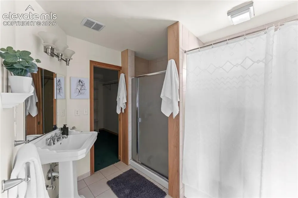 1008 Cantiberry Road Divide, CO 80814