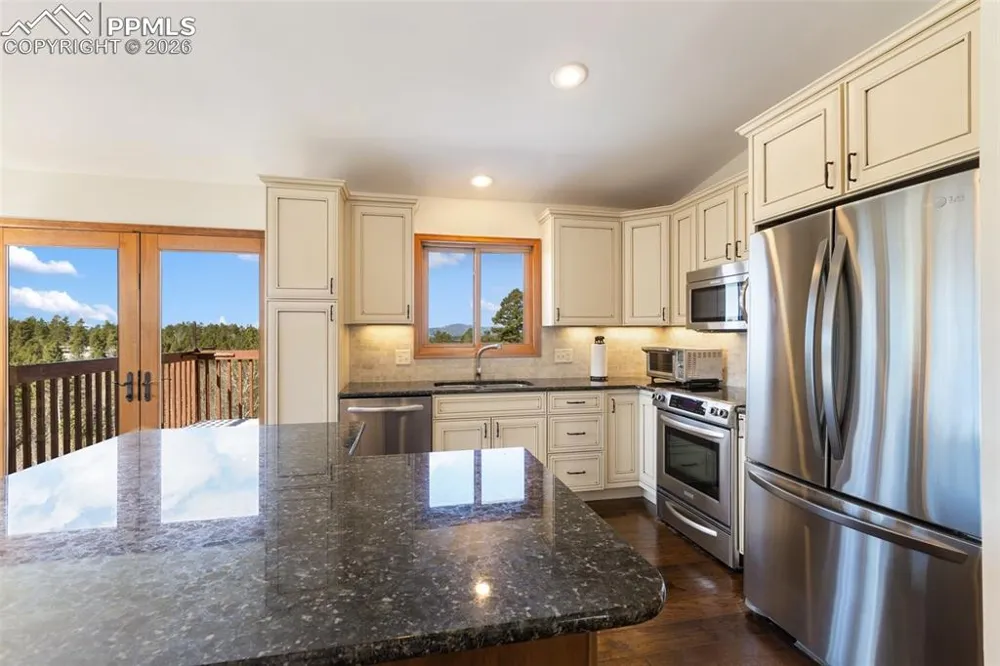 4265 County Road 51 Road Divide, CO 80814