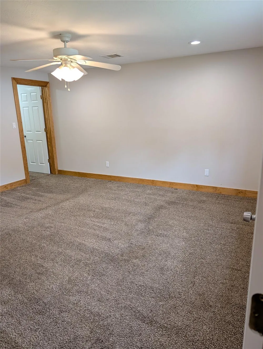 16 Walnut Lane Riverside, TX 77320