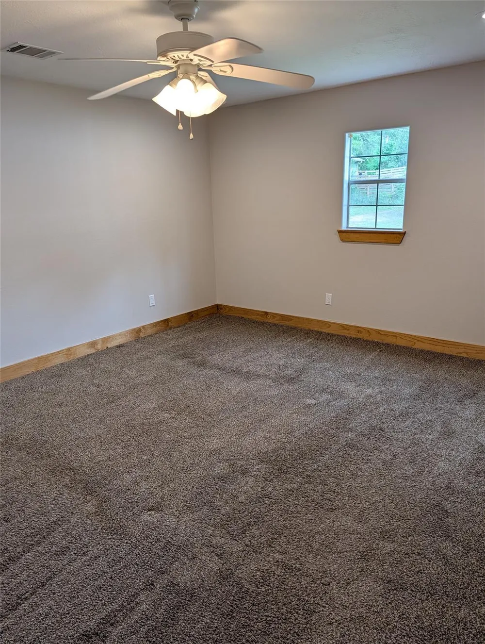 16 Walnut Lane Riverside, TX 77320