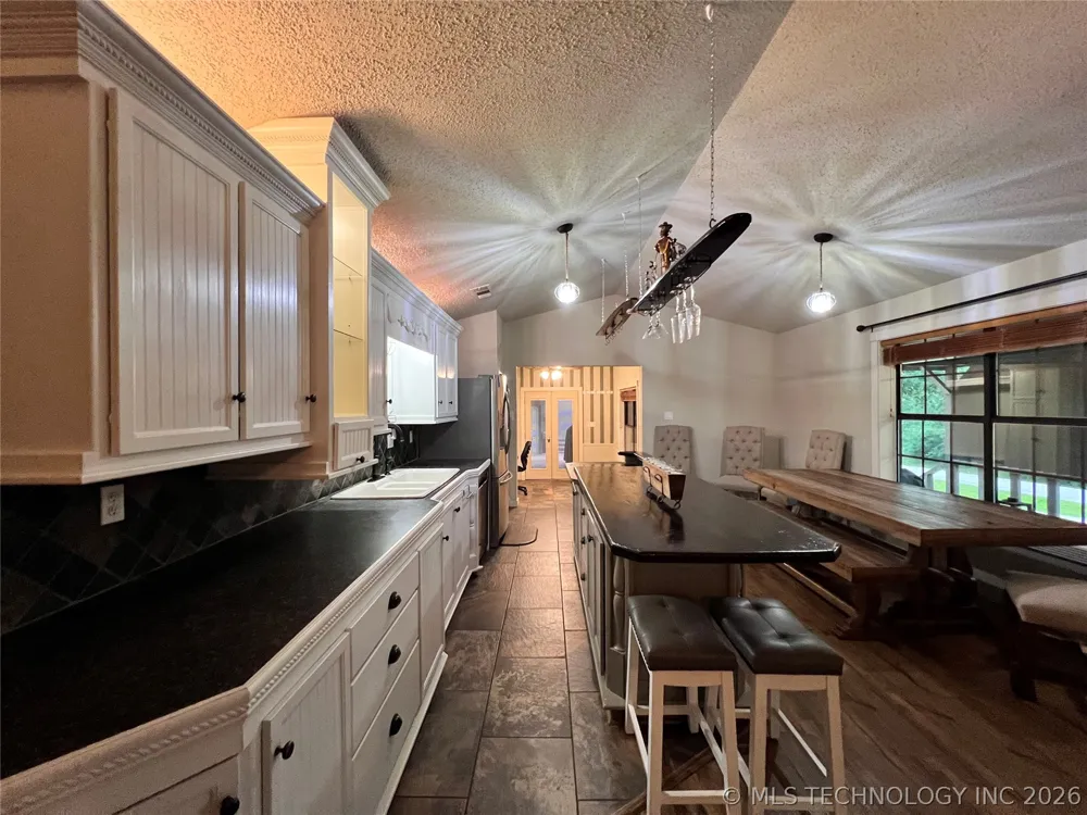 11782 Oak Ridge Street Kingston, OK 73439