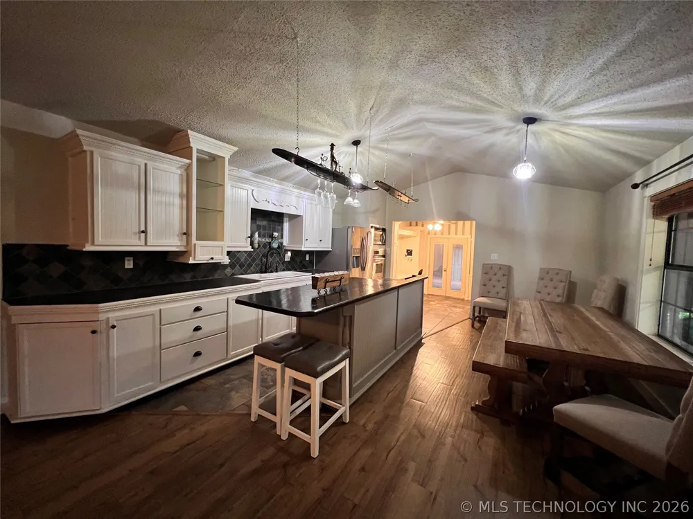 11782 Oak Ridge Street Kingston, OK 73439