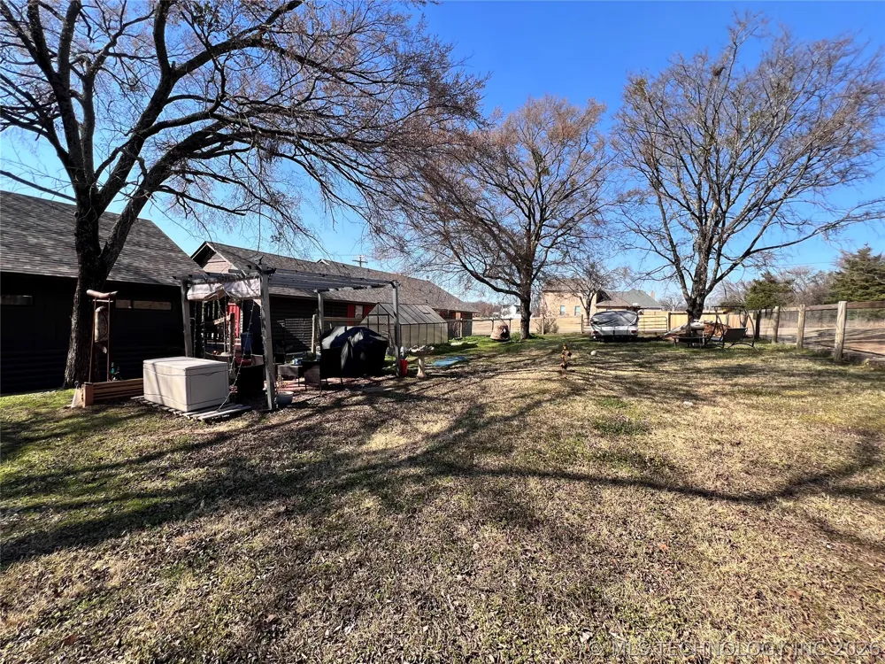 11782 Oak Ridge Street Kingston, OK 73439