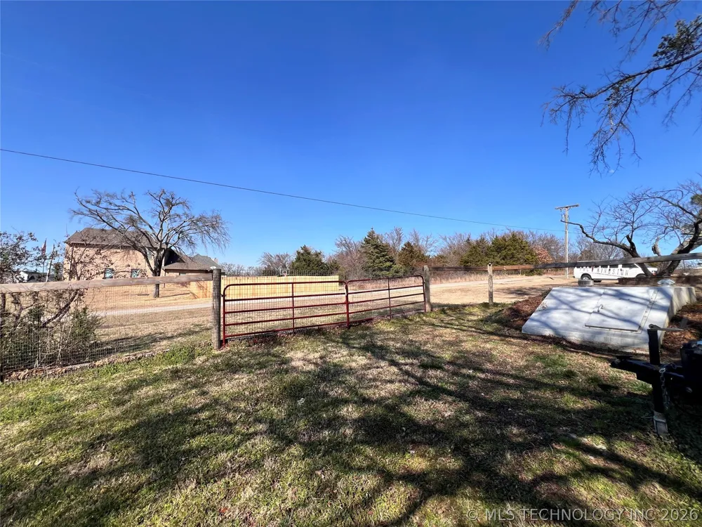 11782 Oak Ridge Street Kingston, OK 73439