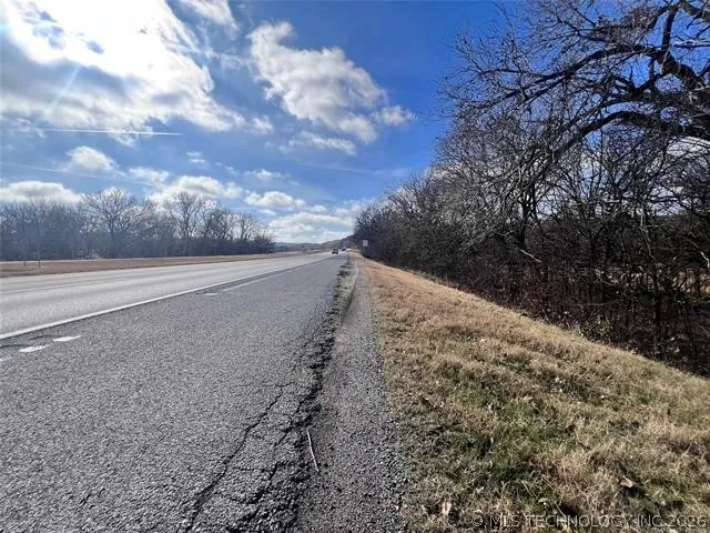 3684 US Hwy 77 Davis, OK 73030