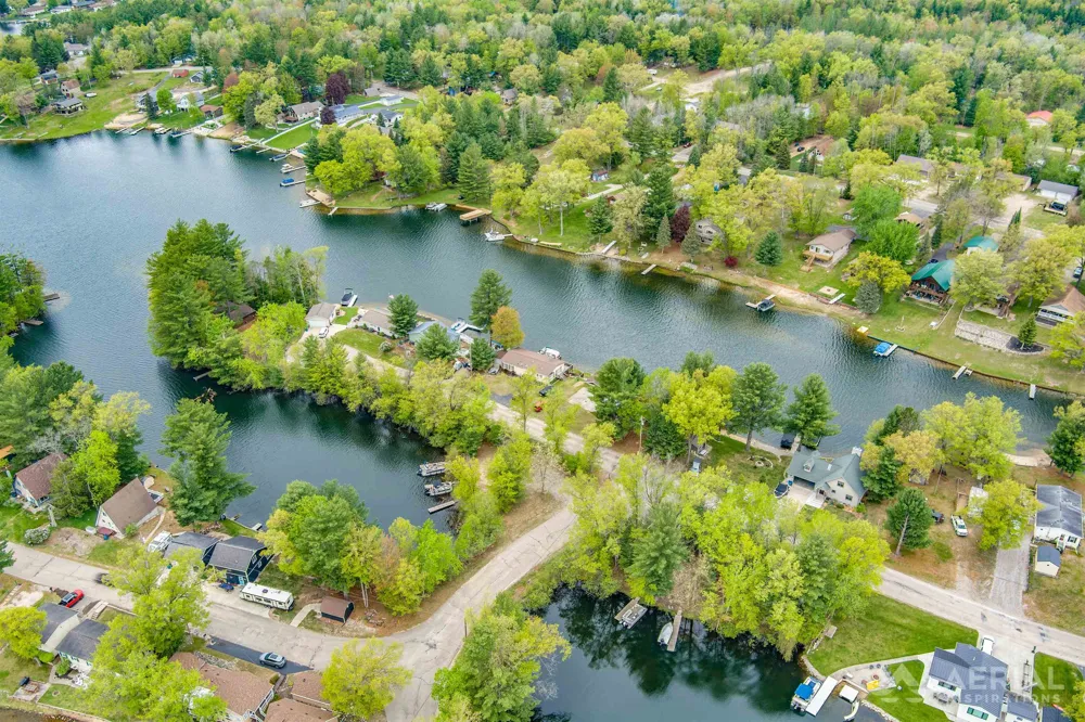 1929 Mohawk Trail Churchill Township, MI 48661