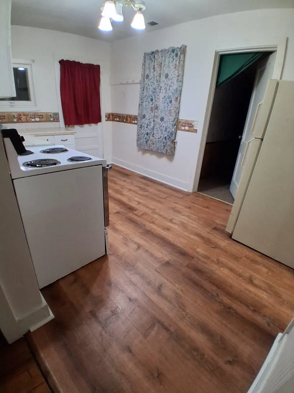 4712 Jefferson Avenue Midland City, MI 48640