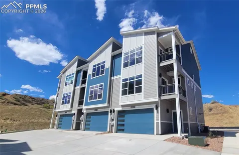 2794 Soleil Heights