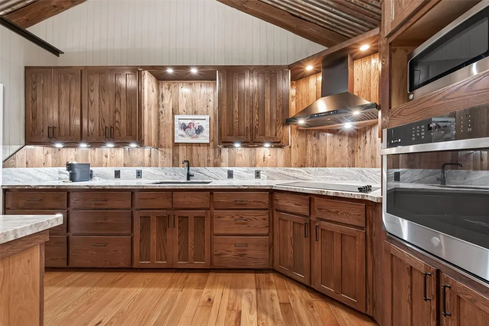 342 County Road 416 Brazoria, TX 77422