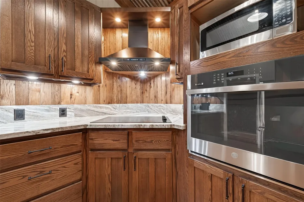 342 County Road 416 Brazoria, TX 77422