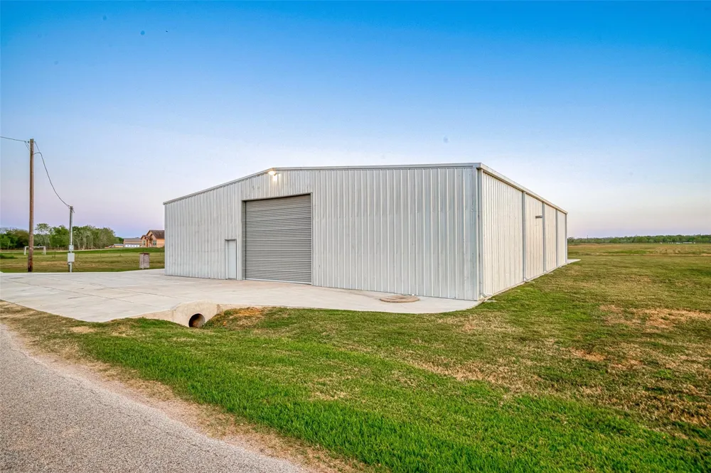 342 County Road 416 Brazoria, TX 77422