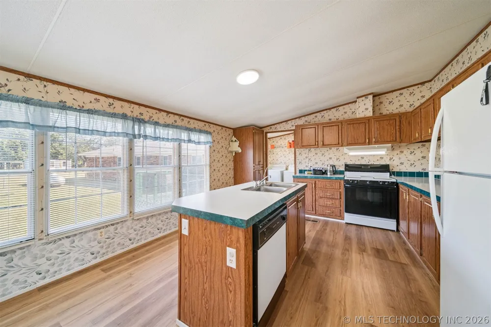 1254 4428 ROAD Salina, OK 74365