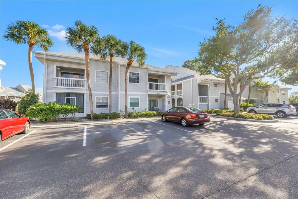 6939 STONES THROW CIRCLE #6206 St Petersburg, FL 33710