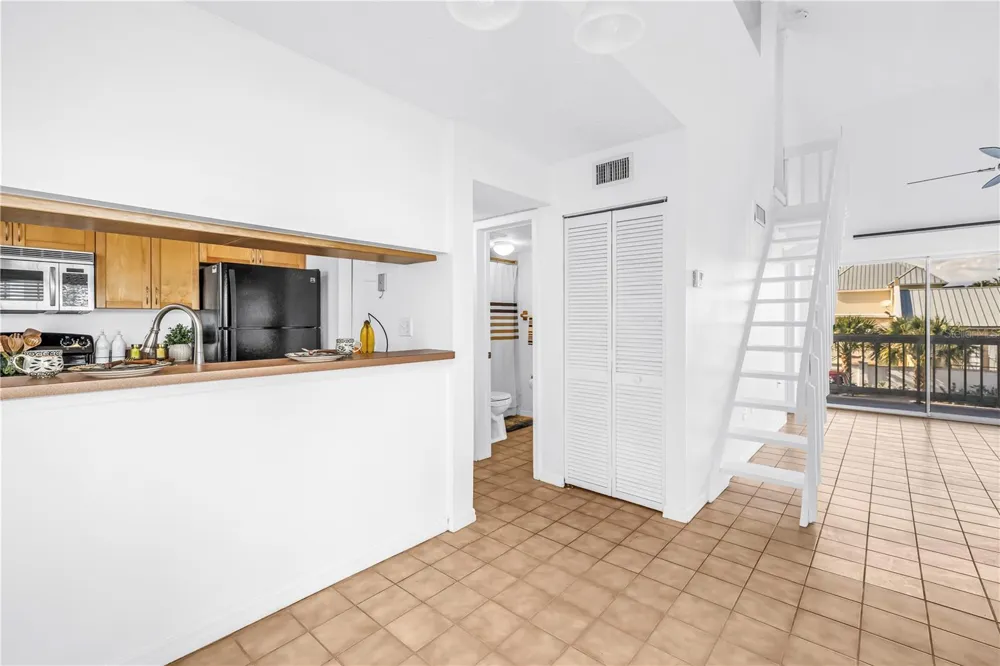 6939 STONES THROW CIRCLE #6206 St Petersburg, FL 33710