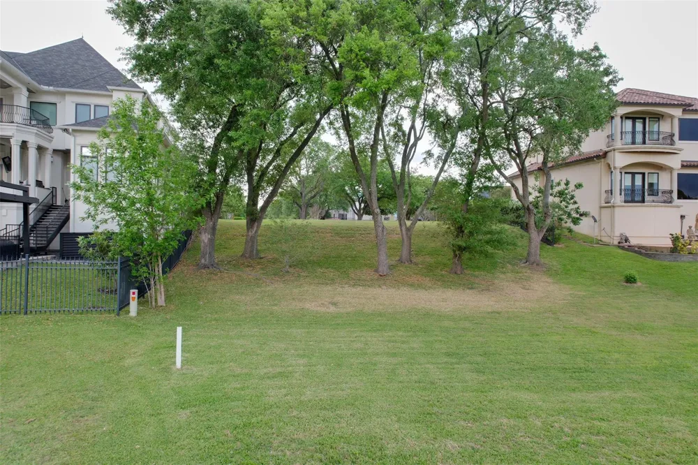 602 Sugar Creek Boulevard Sugar Land, TX 77478
