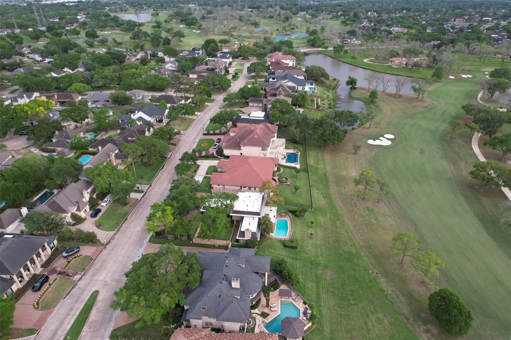 602 Sugar Creek Boulevard Sugar Land, TX 77478