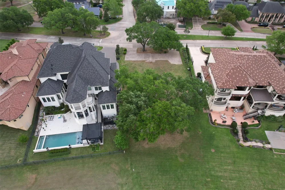 602 Sugar Creek Boulevard Sugar Land, TX 77478