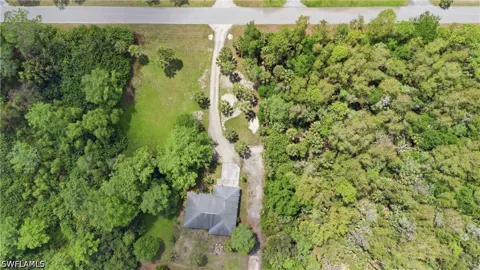 Bur Oaks Lane