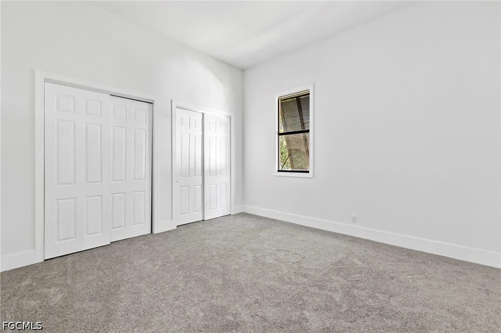 Lynwood Avenue Fort Myers, FL 33901