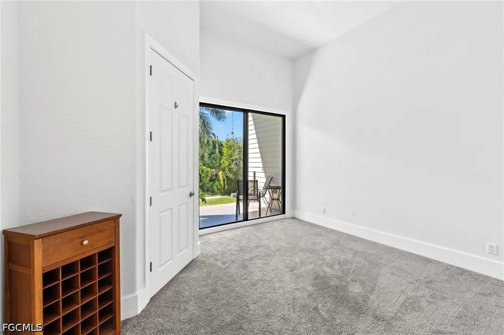 Lynwood Avenue Fort Myers, FL 33901