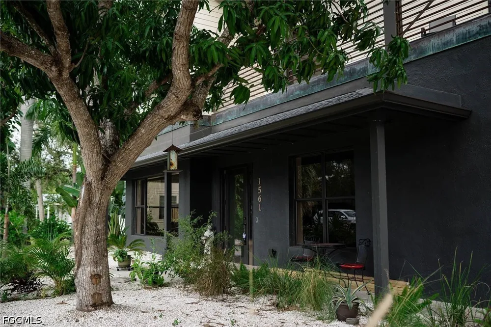 Lynwood Avenue Fort Myers, FL 33901