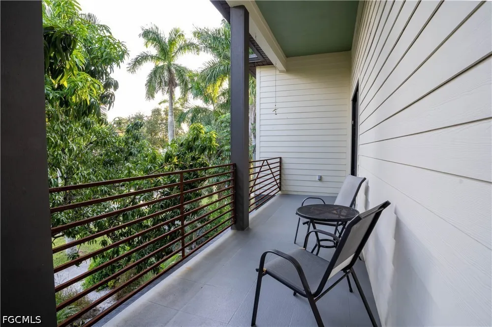 Lynwood Avenue Fort Myers, FL 33901