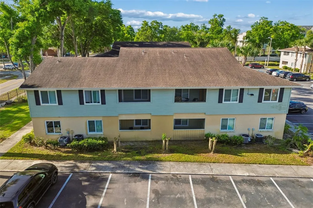 229 RED MAPLE PLACE Brandon, FL 33510