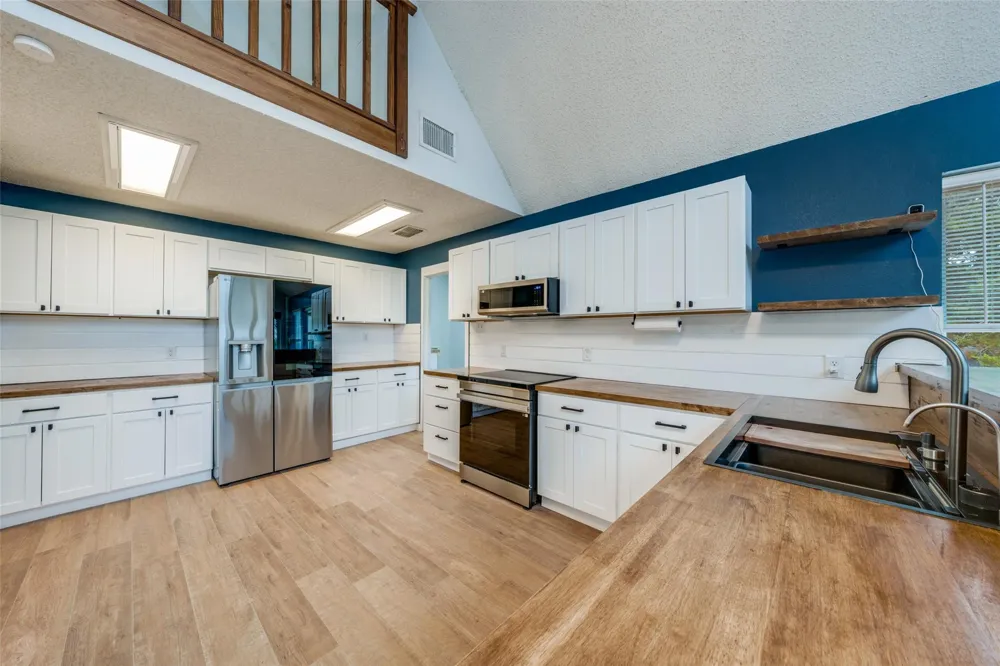 373 Treasure Hills Road Kerrville, TX 78028