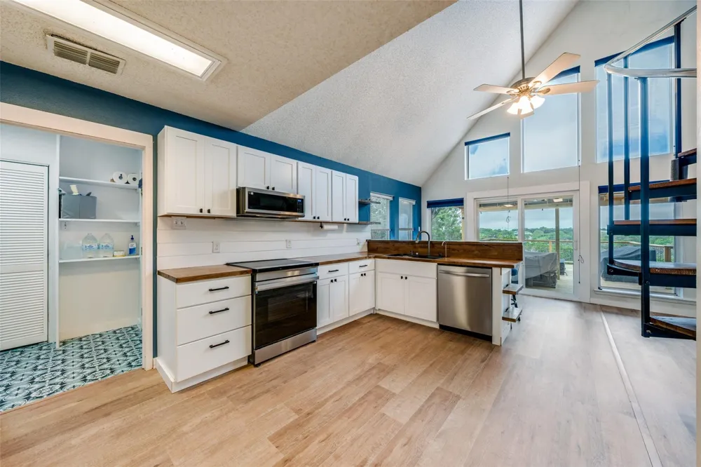 373 Treasure Hills Road Kerrville, TX 78028