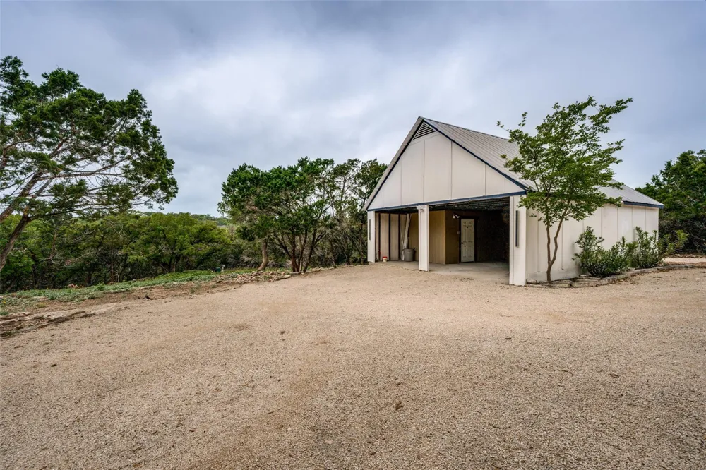 373 Treasure Hills Road Kerrville, TX 78028