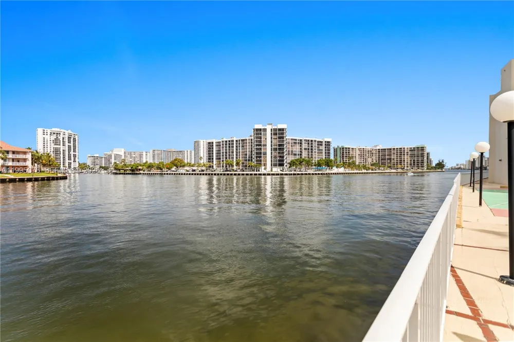 3800 S Ocean Dr #816 Hollywood, FL 33019
