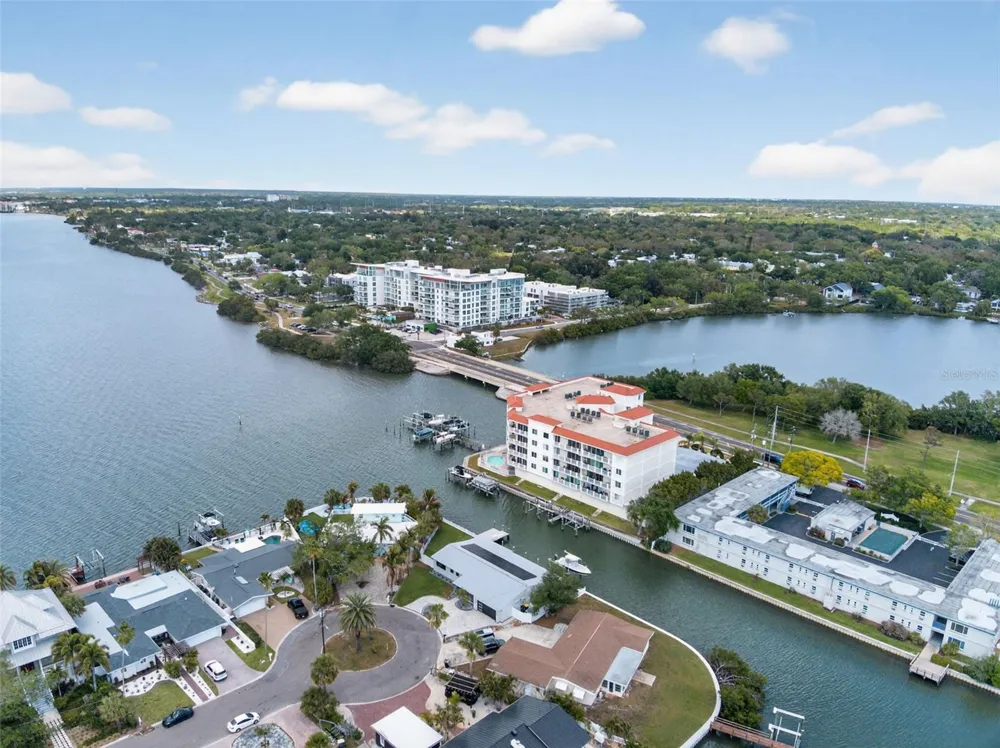 1866 VENETIAN POINT DRIVE Clearwater, FL 33755