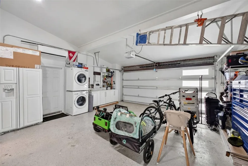 1866 VENETIAN POINT DRIVE Clearwater, FL 33755