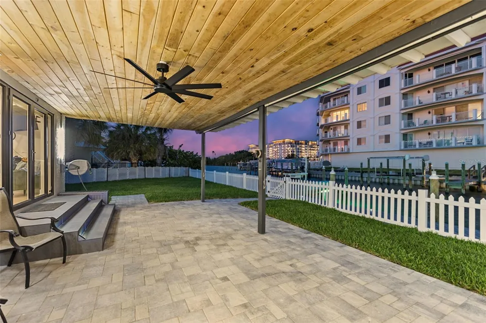 1866 VENETIAN POINT DRIVE Clearwater, FL 33755