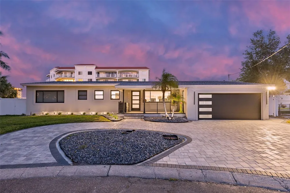 1866 VENETIAN POINT DRIVE Clearwater, FL 33755