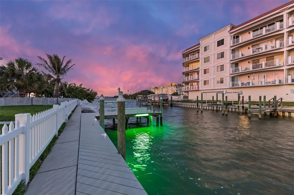 1866 VENETIAN POINT DRIVE Clearwater, FL 33755