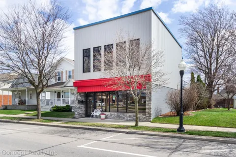2935 W Jefferson Avenue