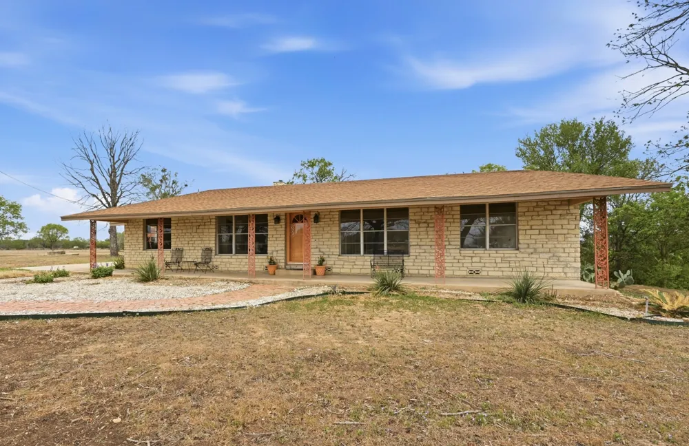 3500 Scull Road Martindale, TX 78655