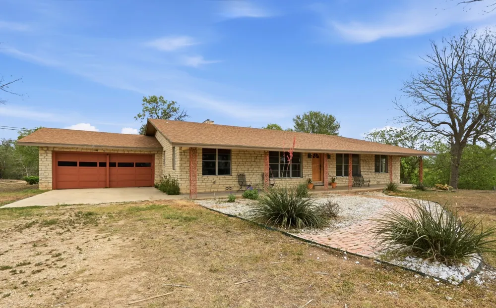 3500 Scull Road Martindale, TX 78655