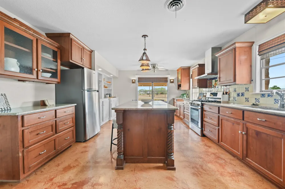 3500 Scull Road Martindale, TX 78655