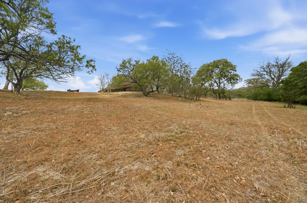 3500 Scull Road Martindale, TX 78655