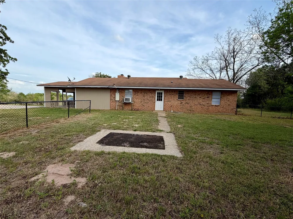 18043 Sterling Robertson Dam Road Thornton, TX 76687